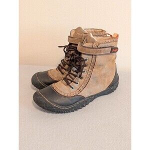 J-41 Jeep Womens 8M Tan Vegan Leather Ankle Boots Faux Fur Boho Gorpcore Duck